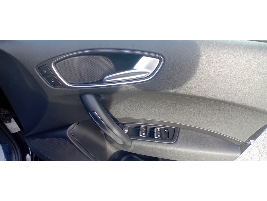 2016 Audi A1 - image 16