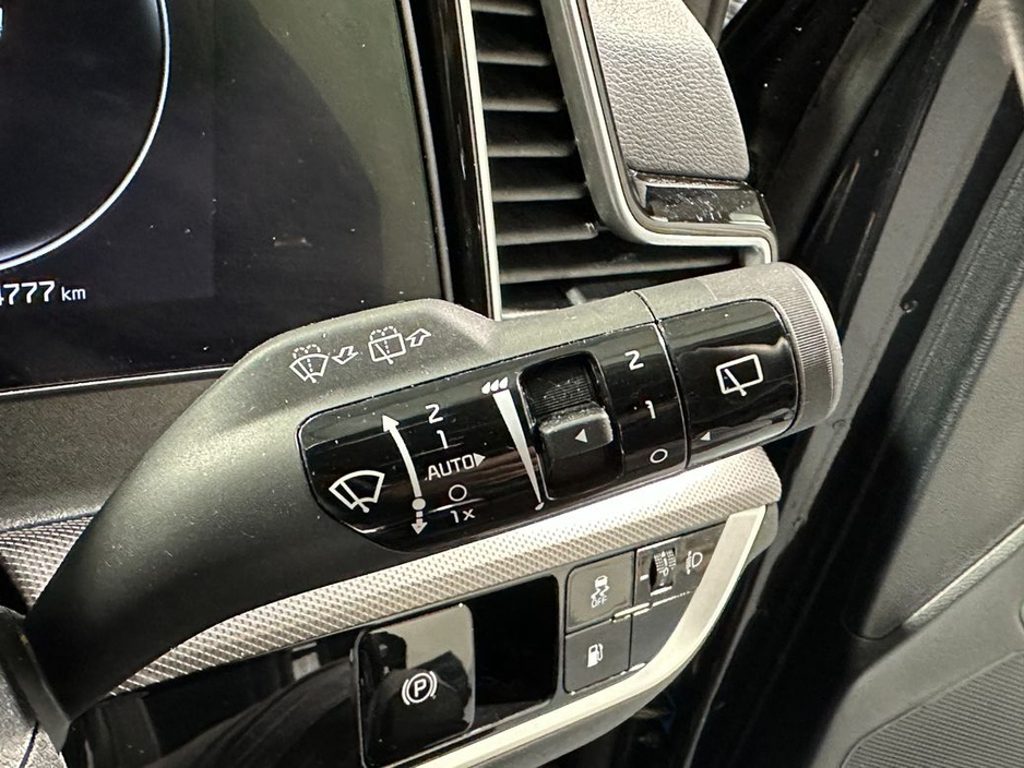 2025 Kia Sportage - image 14