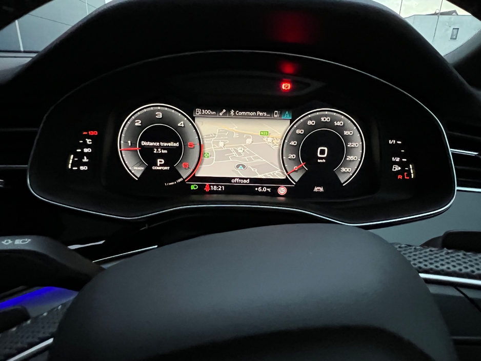 2019 Audi Q8 - image 25