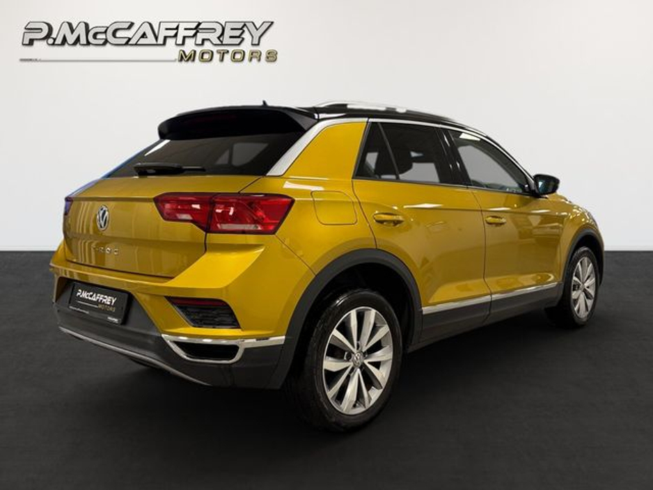 2020 Volkswagen T-Roc - image 5