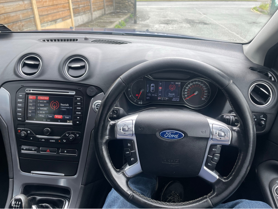 2014 Ford Mondeo - image 10