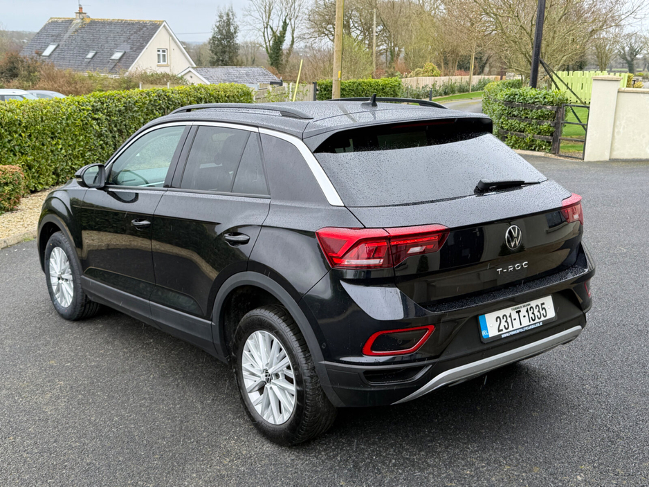 2023 Volkswagen T-Roc - image 20