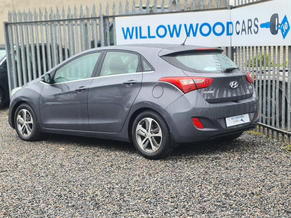 2016 Hyundai i30 - image 4