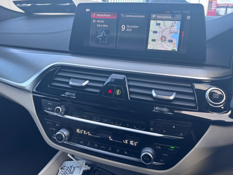 2017 BMW 5 Series 530E  M SPORT HYBRID // CREAM LEATHER INTERIOR // 292BHP €19,500