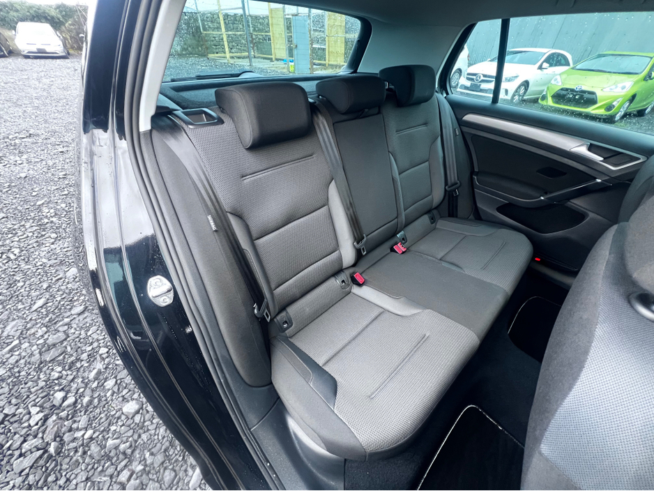 2017 Volkswagen Golf 2017 Volkswagen Golf 1.2 TSI Automatic (19K KM Only) €17,500