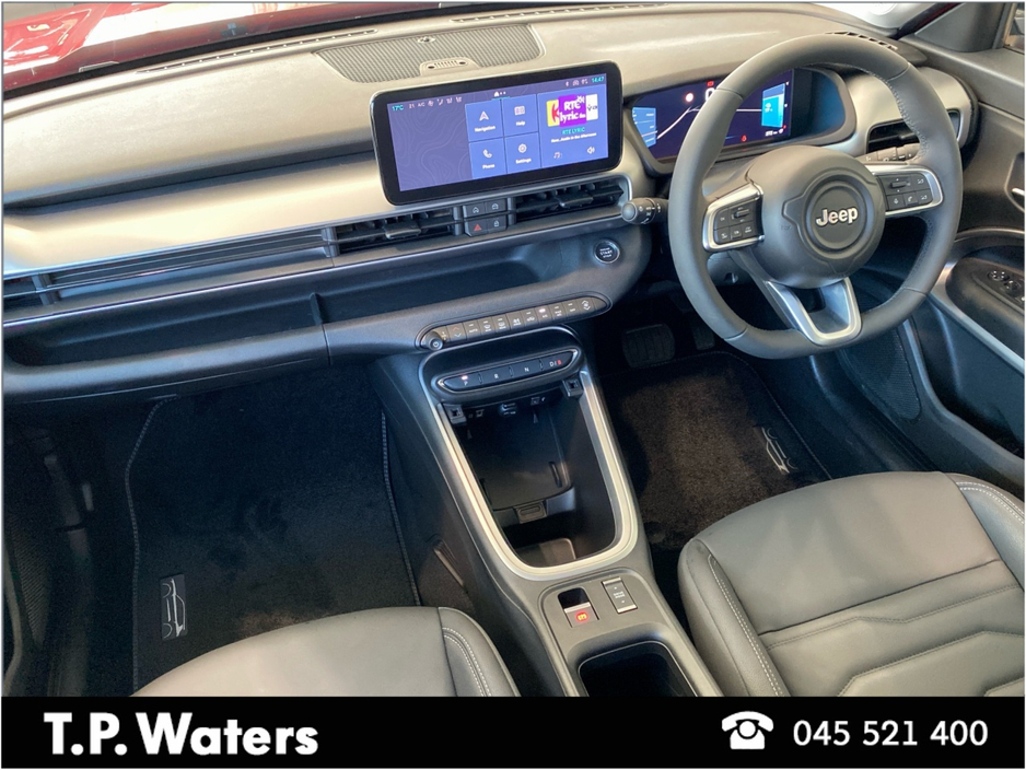 2025 Jeep Avenger - image 2