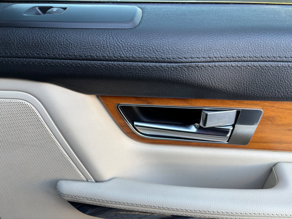 2013 Land Rover Range Rover Sport - image 27