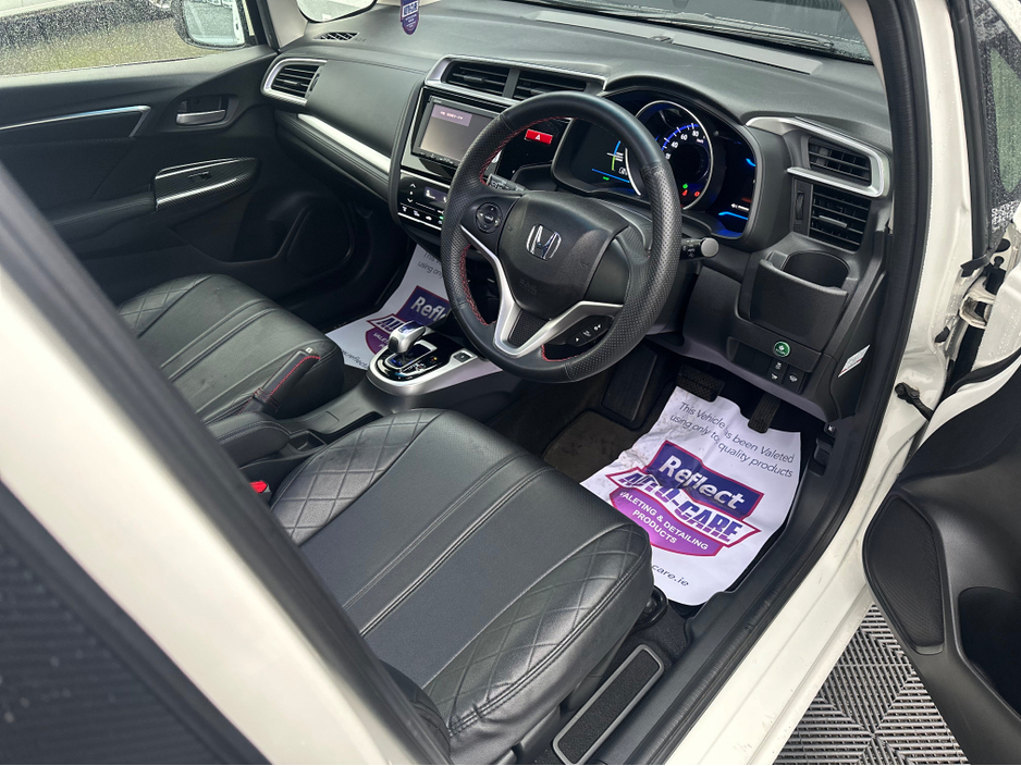 2014 Honda Fit Hybrid €8,950