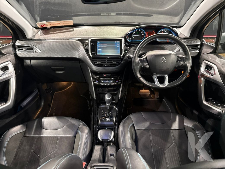 2020 Peugeot 2008 - image 13