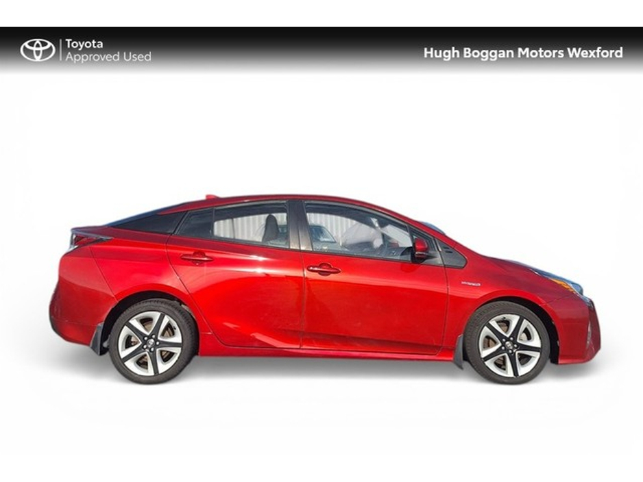 2017 Toyota Prius - image 3