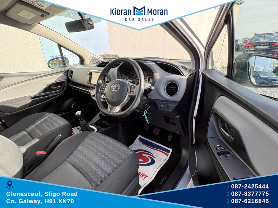 2016 Toyota Yaris - image 11