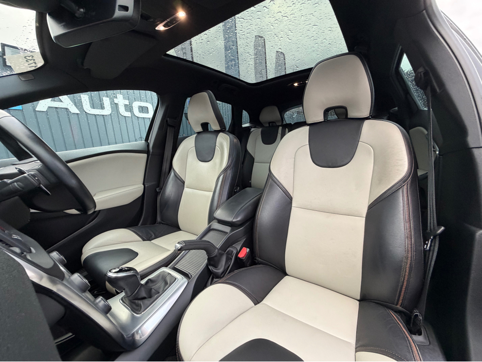 2018 Volvo V40 ** DEPOSIT TAKEN ** CROSS COUNTRY 4WD - 2.0L DIESEL - AUTO - 12M WARRANTY - CAR: 1733 €19,950