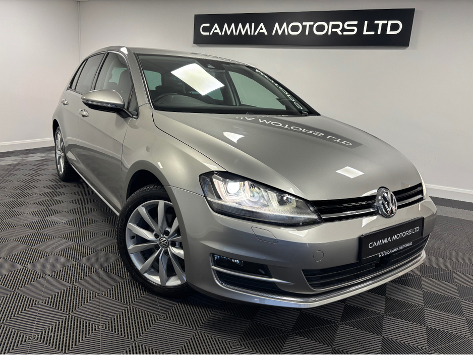 2016 Volkswagen Golf - image 3