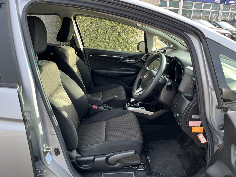 2018 Honda Fit - image 10