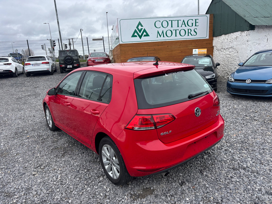 2015 Volkswagen Golf - image 13