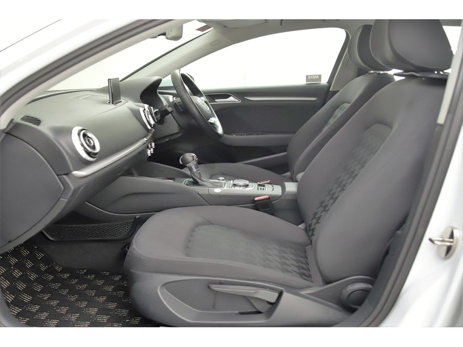 2016 Audi A3 - image 15