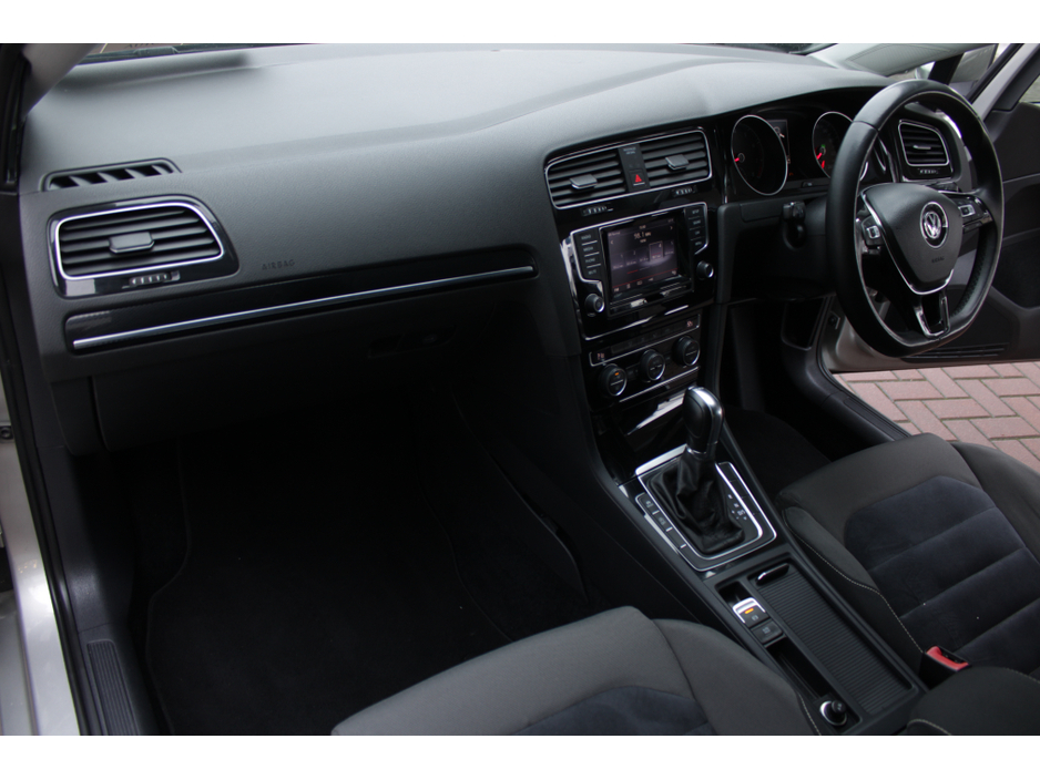 2013 Volkswagen Golf 1.4TSI HIGHLINE PLUS 140BHP 5DR HATCHBACK AUTO // ONLY 42,000KMS //  BUY WITH CONFIDENCE AA AND SIMI APPROVED DEALER 2026 // FINANCE ARRANGED // ALL TRADE INS WELCOME // €11,950