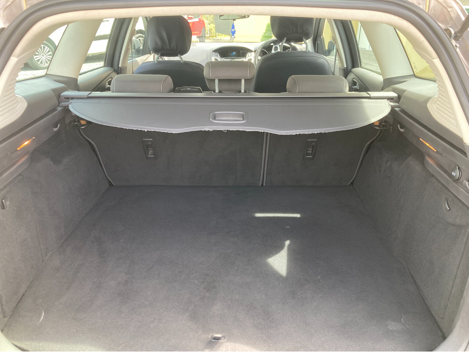 2014 Ford Focus - image 6