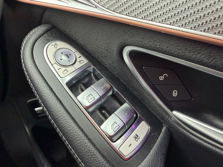 2023 Mercedes-Benz EQC - image 30