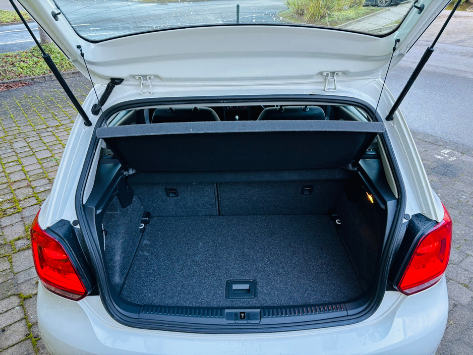 2013 Volkswagen Polo  €8,950