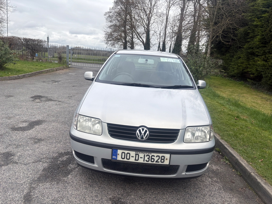 2000 Volkswagen Polo - image 6