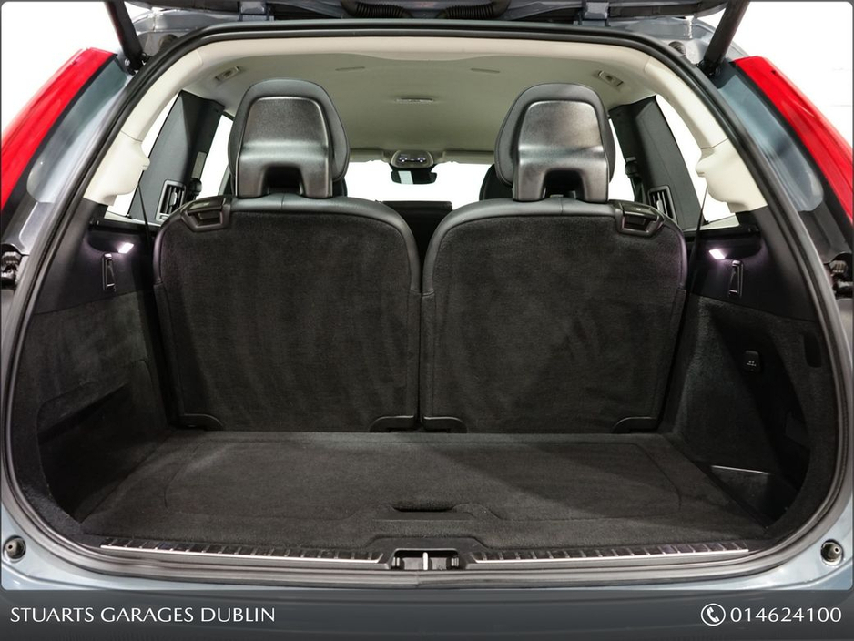 2023 Volvo XC90 - image 27