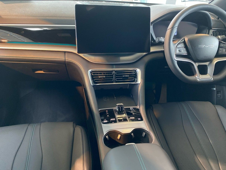 2025 BYD Seal U - image 11