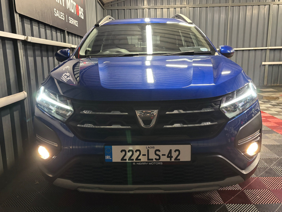 2022 Dacia Jogger - image 5