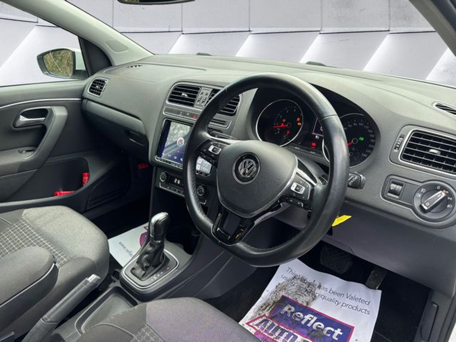 2015 Volkswagen Polo 1.2 TSI AUTO €9,850