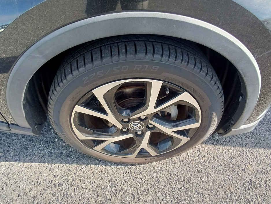 2017 Toyota C-HR - image 15