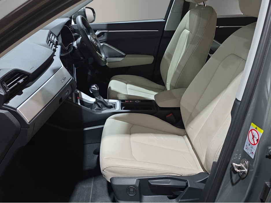 2023 Audi Q3 - image 24