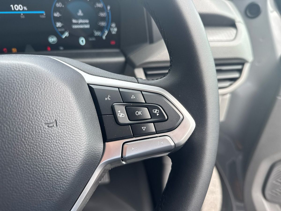 2025 Volkswagen Transporter  €33,475