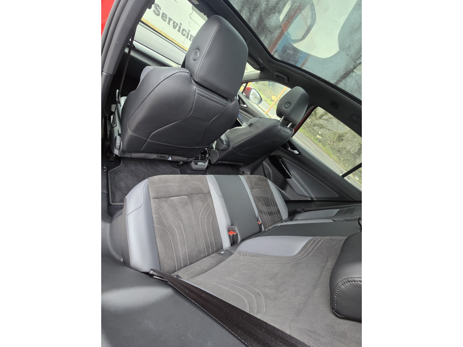 2023 Volkswagen ID.4 - image 19