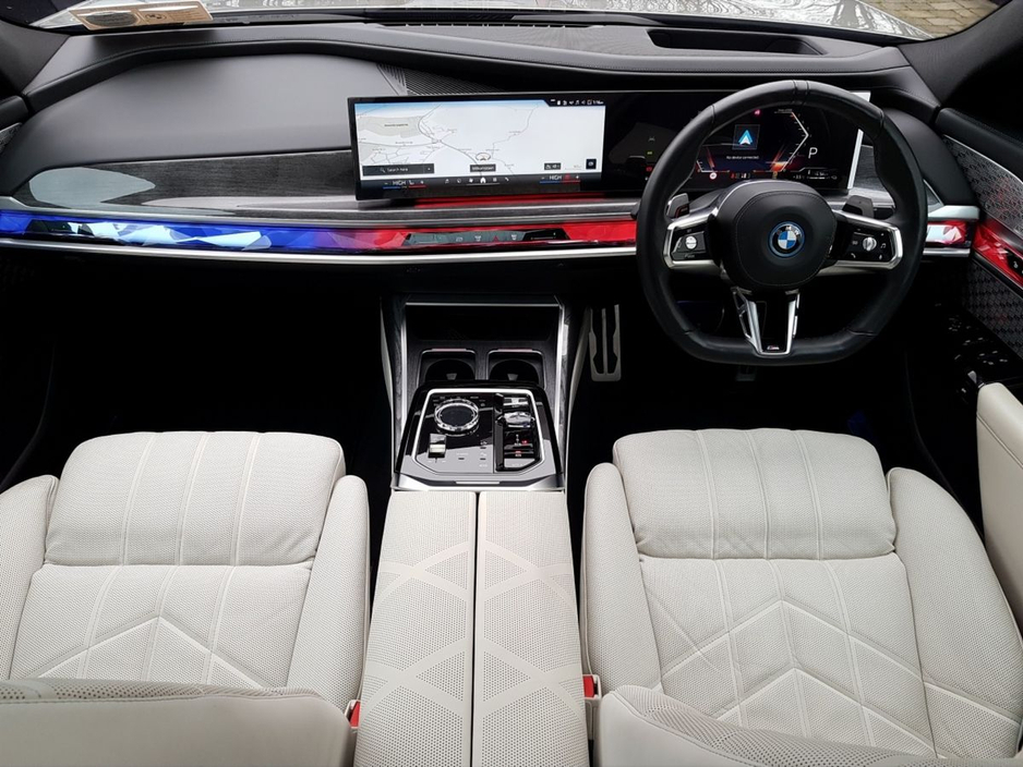 2024 BMW 7 Series 750e M Sport Pro €99,995