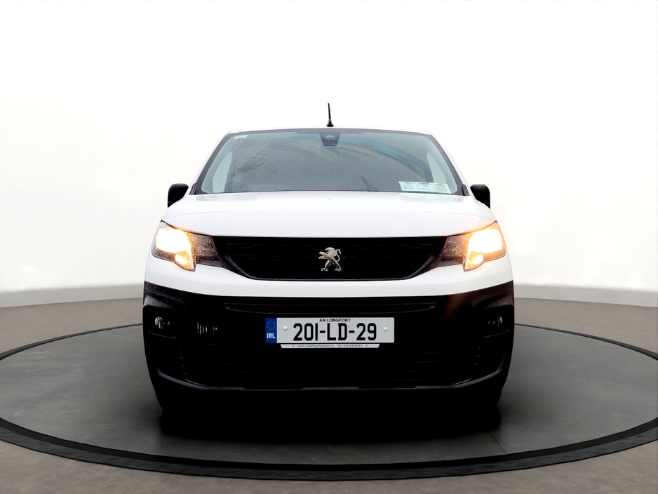 2020 Peugeot Partner  €10,995