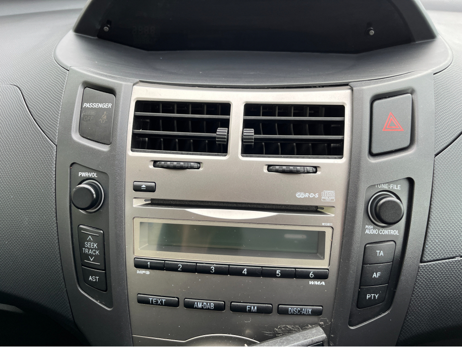 2011 Toyota Yaris 1.4 D4D DIESEL SPORT //LOW MILES// €5,950