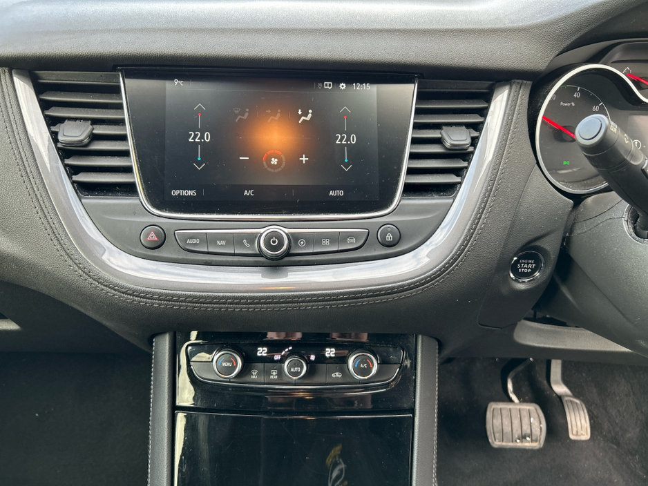 2021 Opel Grandland X - image 9