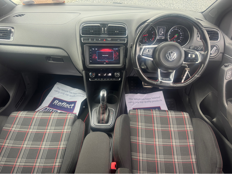 2016 Volkswagen Polo - image 6