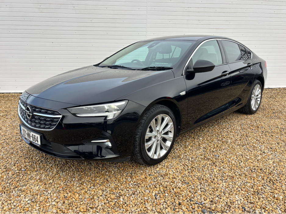 2022 Opel Insignia - image 20