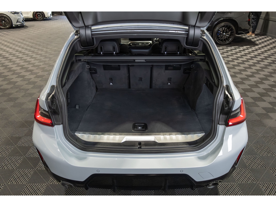 2023 BMW 3 Series 330e xDrive M Sport Auto €41,950