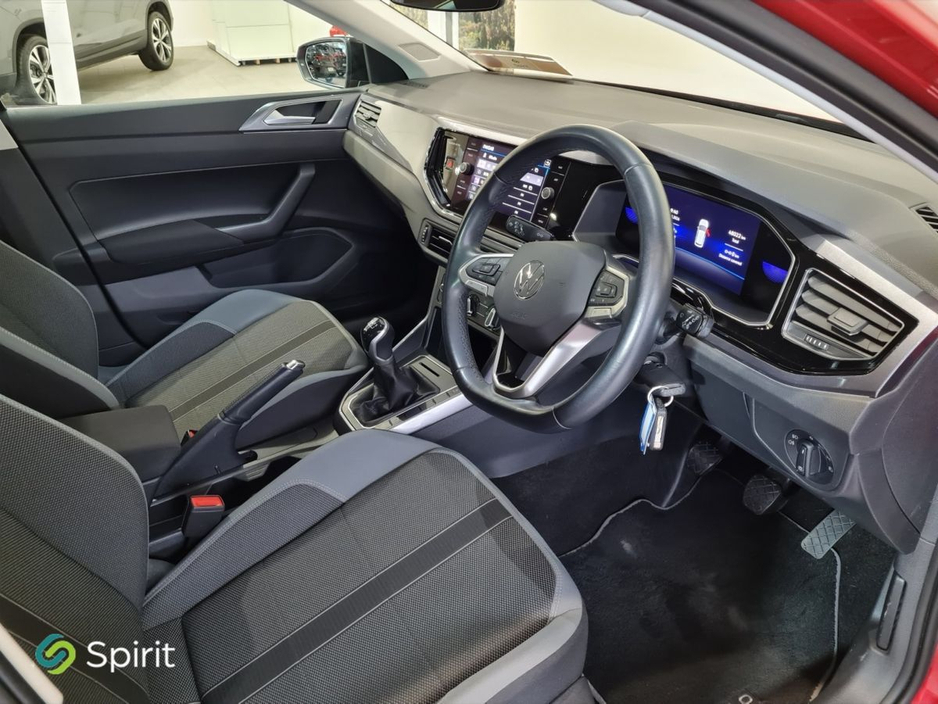 2023 Volkswagen Polo - image 13