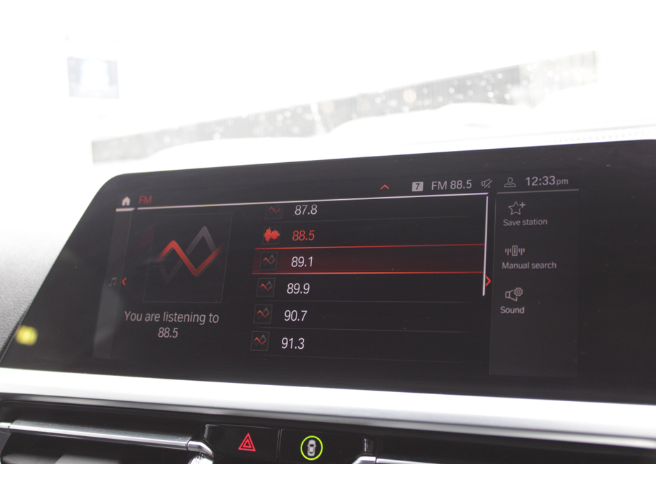 2020 BMW 3 Series - image 13