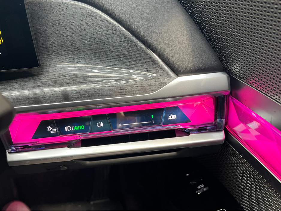 2024 BMW i7 - image 17