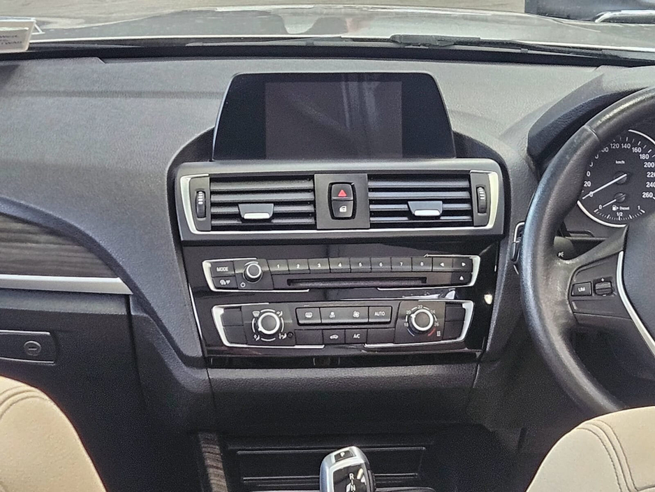 2015 BMW 2 Series - image 11