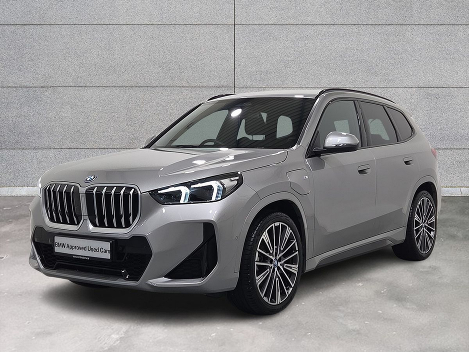 2025 BMW X1 - image 26