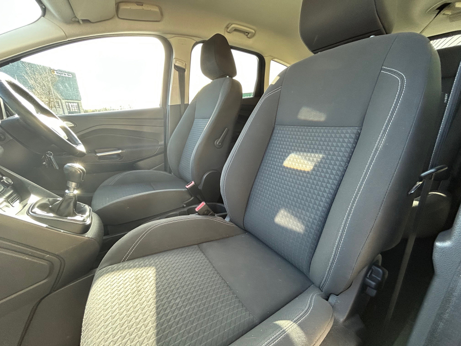 2015 Ford C-Max - image 10