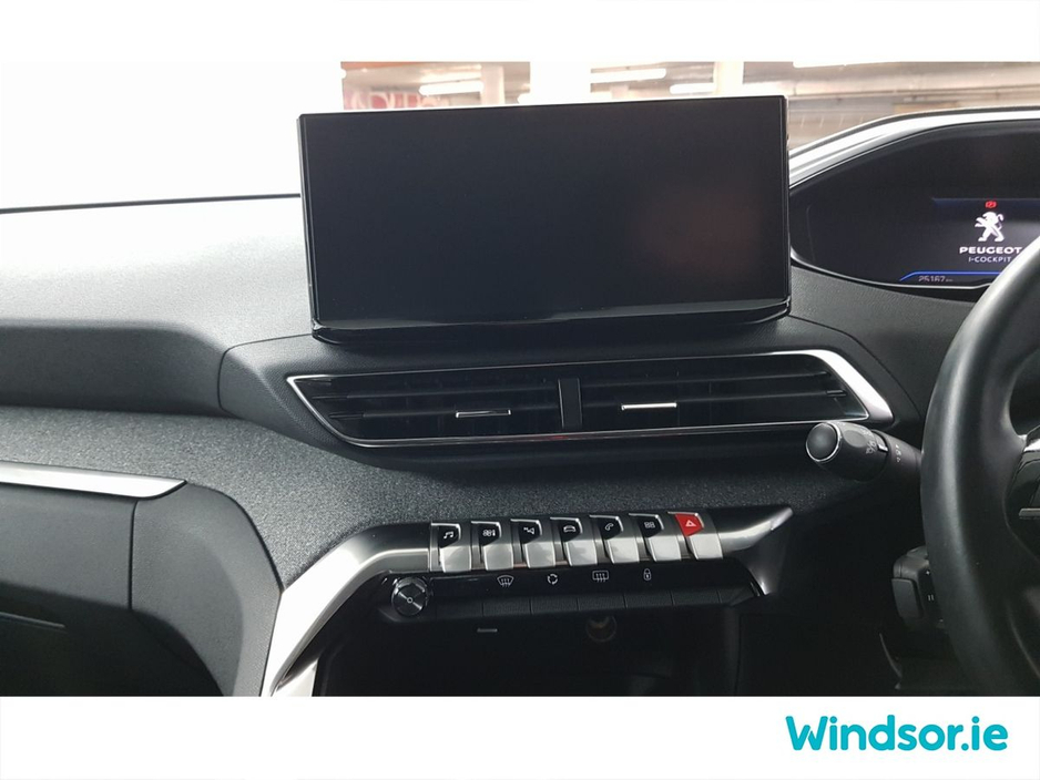 2023 Peugeot 3008 1.2 PureTech 130bhp Allure €31,995