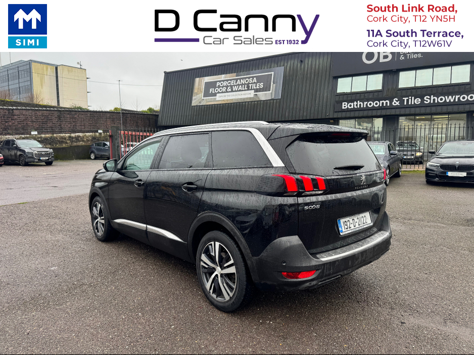 2019 Peugeot 5008 - image 6