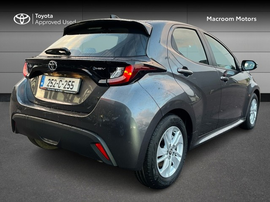 2025 Toyota Yaris FRESH SELECTION OF TRADE-INS YARIS HYBRID 1.5 LUNA €28,000