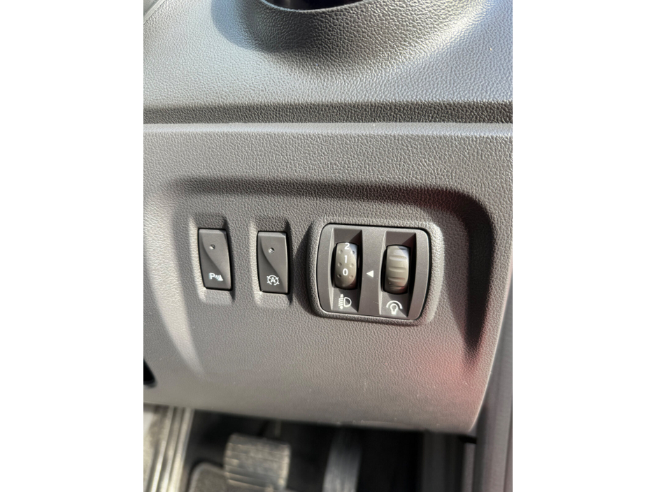 2019 Renault Captur - image 22